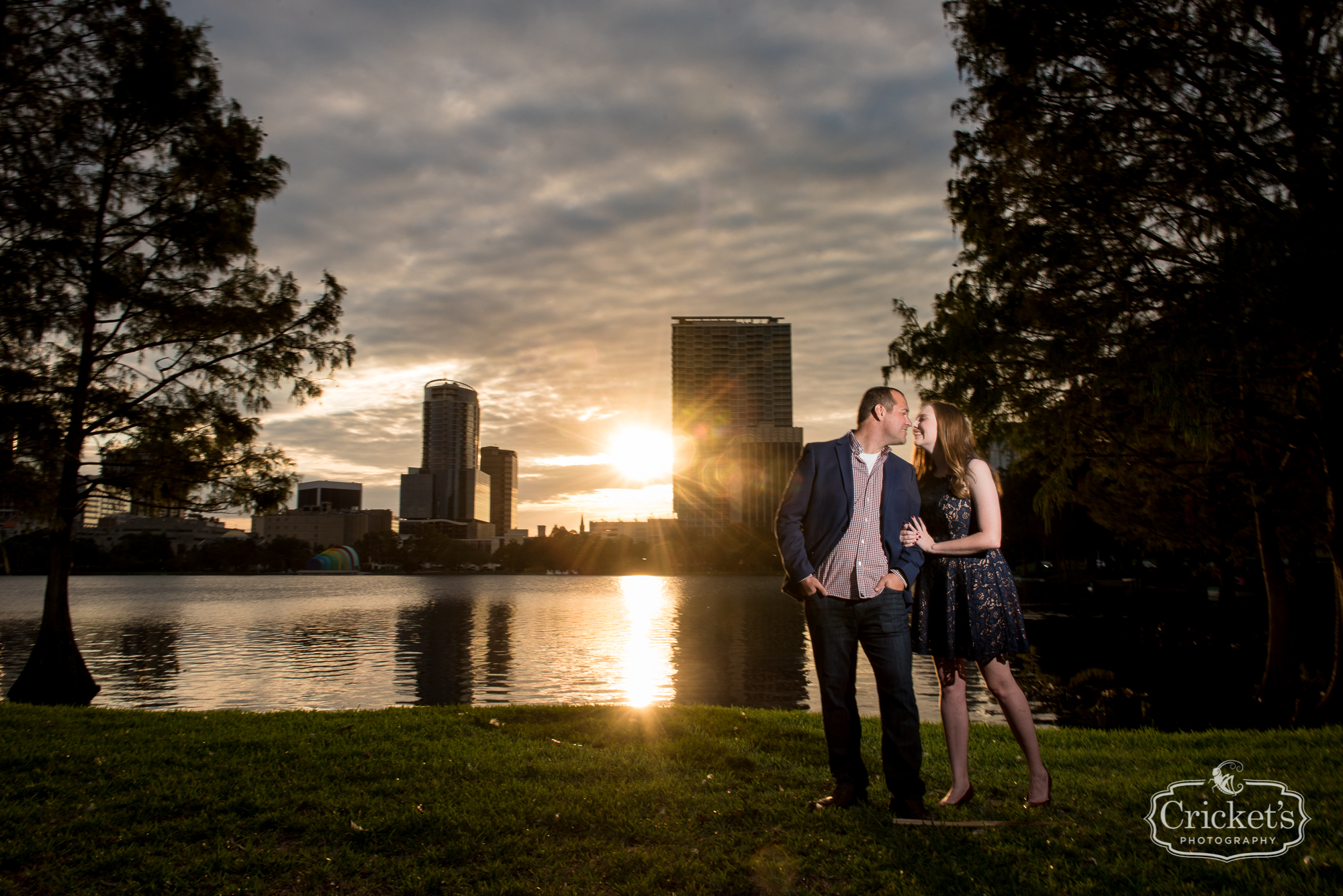 downtown orlando lake eola engagement photography